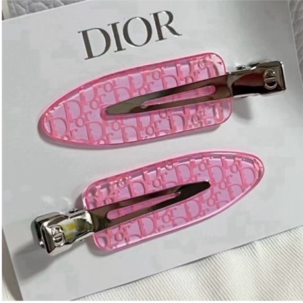 Dior beauty gift clips set